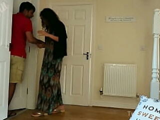 Indian housewife is ungentle penetrated be on a